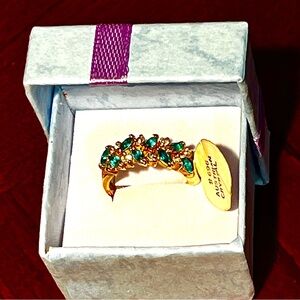 Austrian Crystal, Gold and Green Ring NWOT